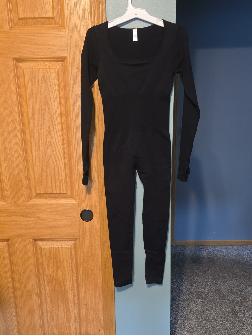 Women's Black Long-Sleeve Scoop Neck Jumpsuit